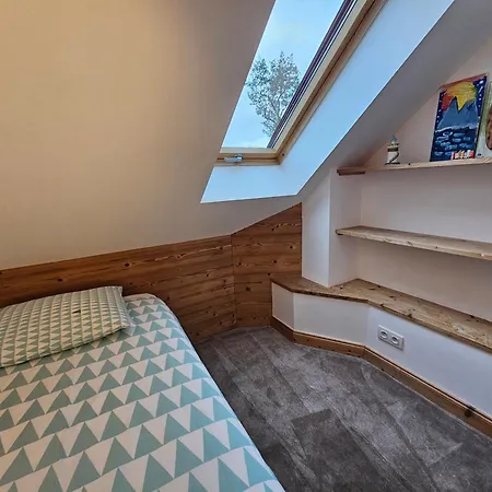Superbe Duplex Les Pieds Dans L'eau Vue Et Chateau Avec Et Parking Prives Apartment Duingt